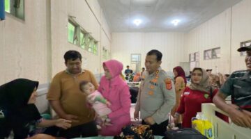 Kapolres Aceh Tenggara dan Ketua Bhayangkari Tinjau Pasca Operasi Bibir Sumbing, Pastikan Senyum Harapan Terus Mekar